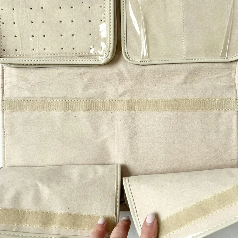 Kendra Scott Jewelry Travel Organizer Cream Silver Folding Portfolio Case